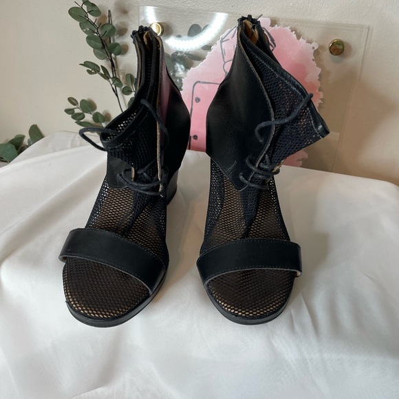 Authentic Maison Martin Margiela MM6 Black Mesh Net and Leather Wedge. - Picture 2 of 14